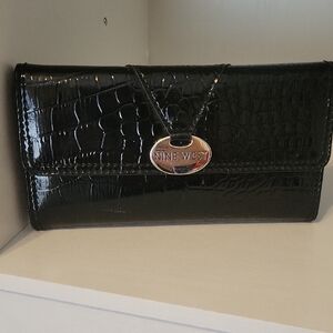 Nine West Glossy Faux Black Croc bi fold kiss lock close Wallet